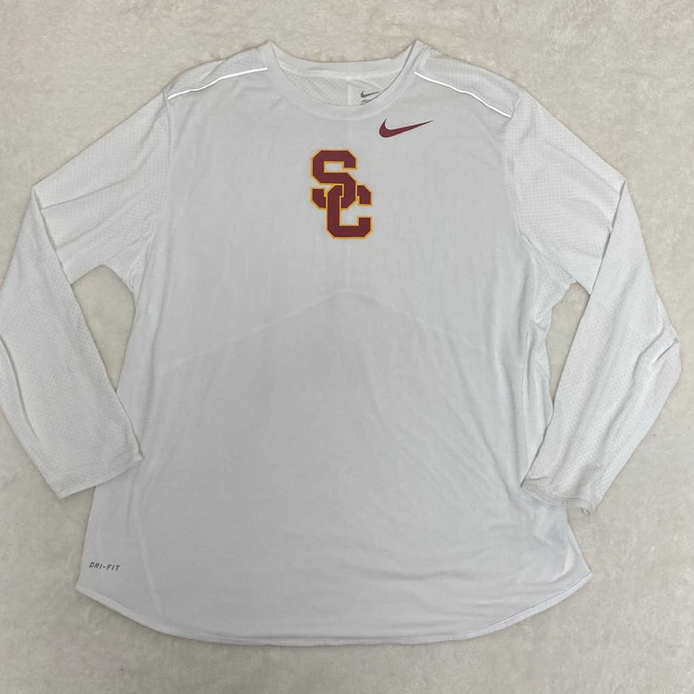 SC Trojans Nike textured active top with reflectors.  Size XXL.  GUC
